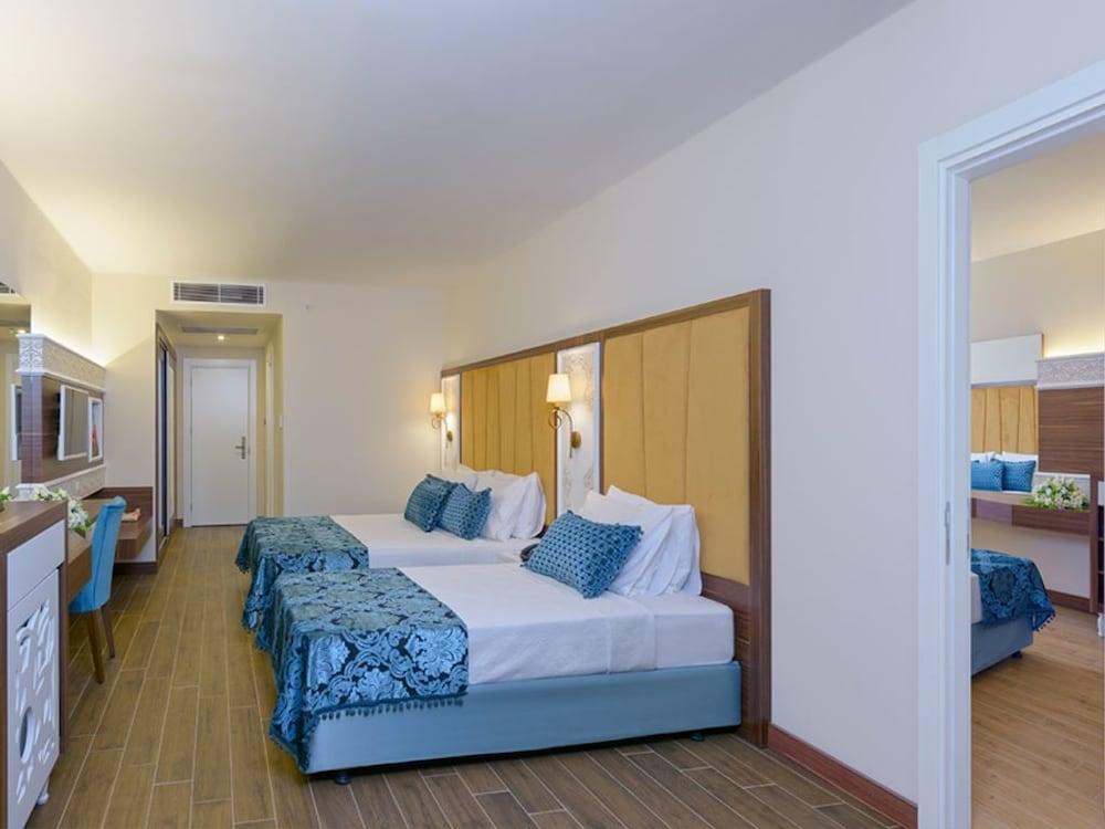 Albahir Deluxe Hotel Turkler Ngoại thất bức ảnh